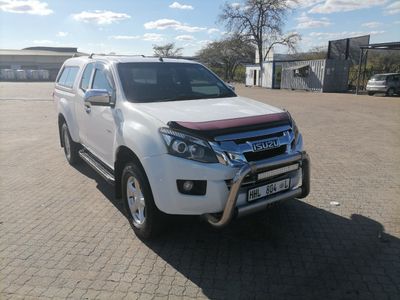 2013 Isuzu KB 300 D-Teq LX 4x4 Extended Cab