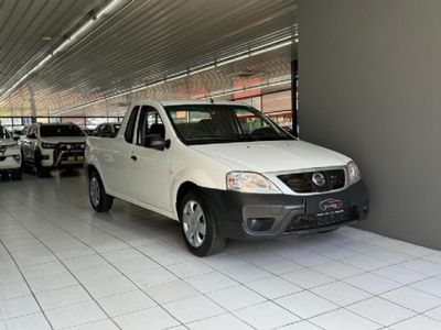 2021 Nissan NP200 1.6 A/C Safety Pack