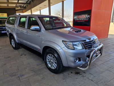 2015 Toyota Hilux 3.0 D-4D Legend 45 Raised Body Auto Double-Cab