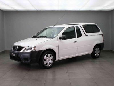 2022 Nissan NP200 1.6 A/C Safety Pack