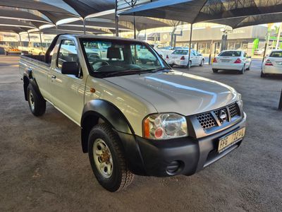 2017 Nissan NP300 2.4i LWB 4x4 Single-Cab
