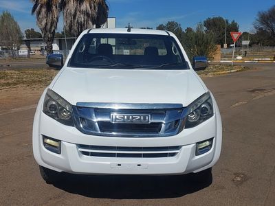 2016 Isuzu KB 300 D-Teq LX 4x4 Single-Cab