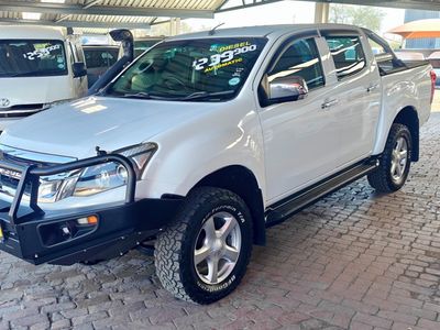 2013 Isuzu KB 300 D-Teq LX Auto Double-Cab