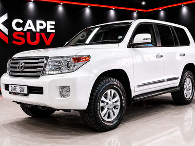 2015 Toyota Land Cruiser 200 VX 4.5 D-4D 6-SPEED AUTOMATIC 7-SEATER 4X4