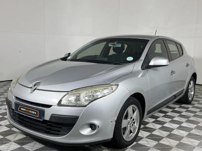 2010 Renault Megane III 1.6 Dynamique LTD 5-dr