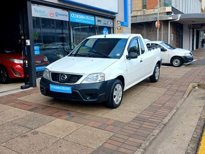 2022 Nissan NP200 1.6 A/C Safety Pack