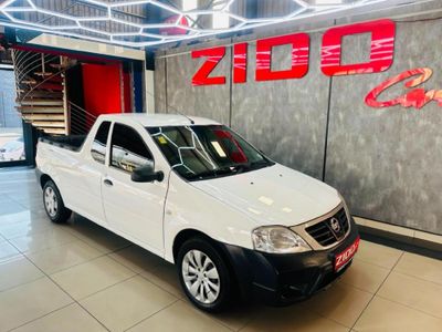 2018 Nissan NP200 1.6 A/C Safety Pack