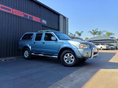 2006 Nissan Hardbody 2400i SE Double-Cab
