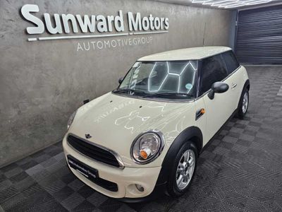 2014 MINI Hatch Cooper