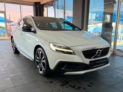 2017 Volvo V40 CC D3 Momentum Auto
