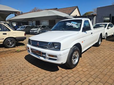 2000 Mitsubishi Colt 2000i HiLine LWB Single-Cab