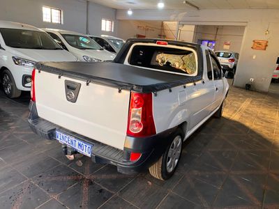 2019 Nissan NP200 1.6 A/C Safety Pack