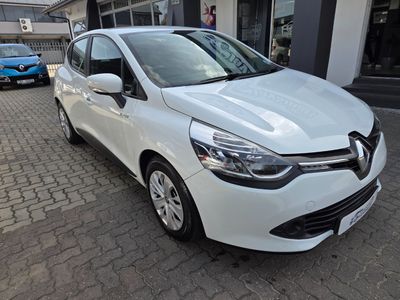 2017 Renault Clio IV 900T Blaze Limited Edition 5-dr (66kW)