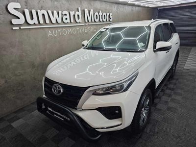 2022 Toyota Fortuner 2.4 GD-6 Raised Body