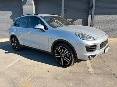 2017 Porsche Cayenne 4.2 4X4 8-SP TIPTRONIC