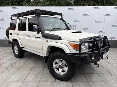 2014 Toyota Land Cruiser 76 4.5 D V8 Station Wagon