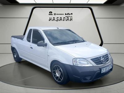 2022 Nissan NP200 1.6 A/C Safety Pack