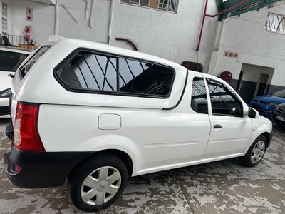 2015 Nissan NP200 1.6
