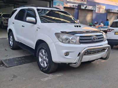 2010 Toyota Fortuner 3.0 D-4D Raised Body