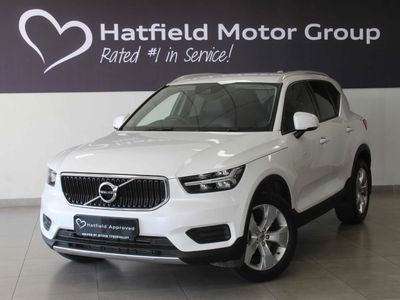 2021 Volvo XC40 T4 Momentum Auto
