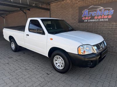 2010 Nissan NP300 2.0i LWB Single-Cab