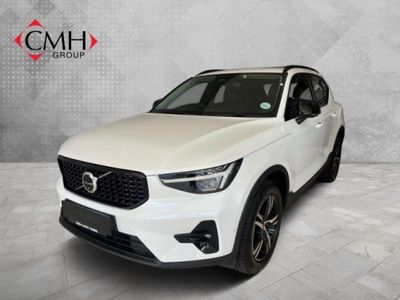 2025 Volvo XC40 B4 Plus Dark Geartronic Mild-Hybrid