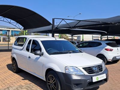 2020 Nissan NP200 1.6 A/C Safety Pack
