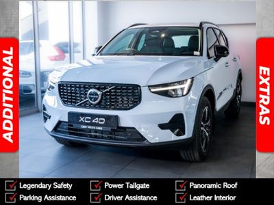 2026 Volvo XC40 B4 Plus Dark Geartronic Mild-Hybrid