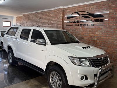 2015 Toyota Hilux 3.0 D-4D Legend 45 Raised Body Auto Double-Cab