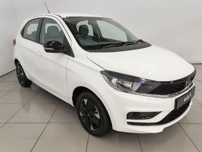 2026 TATA Tiago 1.2 XT