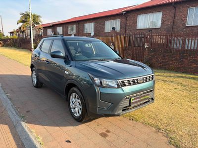 2022 Mahindra XUV 300 1.5D | W6