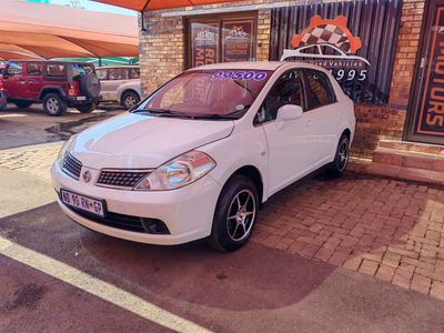 2011 Nissan Tiida 1.8 Acenta 5-dr