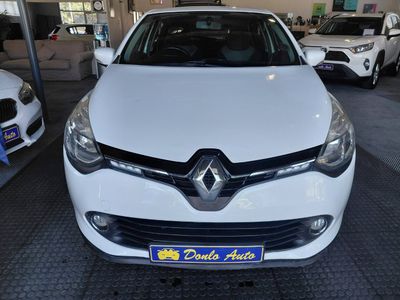 2016 Renault Clio IV 900T Expression 5-dr (66kW)