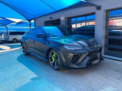 2019 Lamborghini Urus 4.0 V8