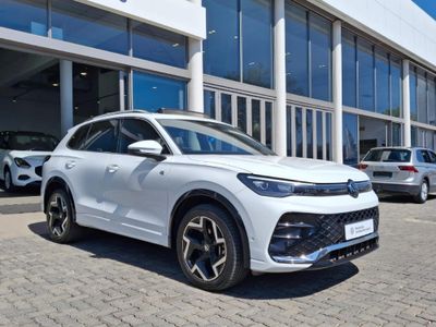 2025 Volkswagen Tiguan 2.0 TSI R-Line 4Motion Auto