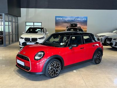 2025 MINI Hatch Cooper S Auto