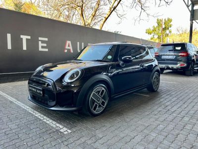 2021 MINI Hatch Cooper SE