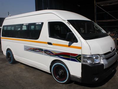 2018 Toyota Quantum Hiace 2.5 D-4D Sesfikile 15 Seater