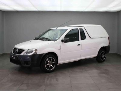 2023 Nissan NP200 1.6 A/C Safety Pack