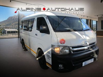 2013 Toyota Quantum 2.7 10-seat