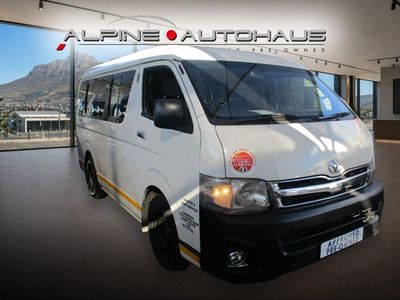 2013 Toyota Quantum 2.7 10-seat