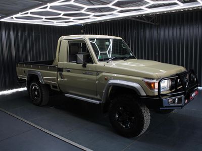 2017 Toyota Land Cruiser 79 4.0 Single-Cab