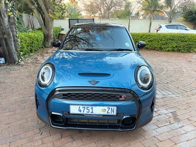 2022 MINI Hatch LCI