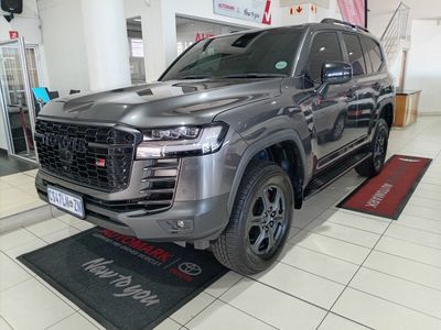 2022 Toyota Land Cruiser 300 V6 3.3 D GR-S