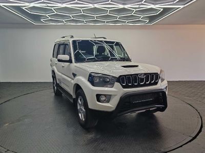 2019 Mahindra Scorpio 2.2 TD | S11