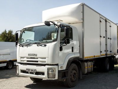 2013 Isuzu FVM FVM1200 Box Load 12.5ton
