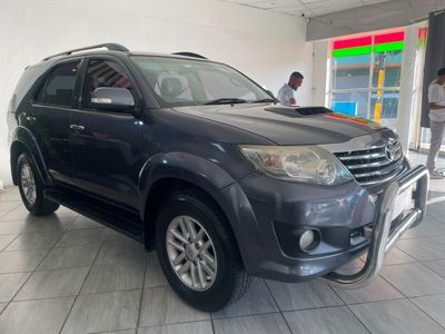 2014 Toyota Fortuner 2.5 D-4D Raised Body Auto