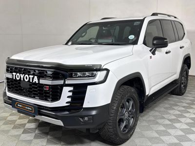 2022 Toyota Land Cruiser 300 V6 3.5 T GR-S