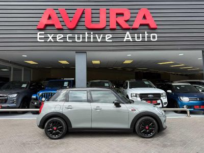 2016 MINI Hatch Cooper 5-dr Auto