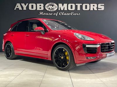 2015 Porsche Cayenne Turbo S Auto